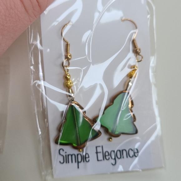 Simple Elegance hand made Christmas earrings - Picture 3 of 9